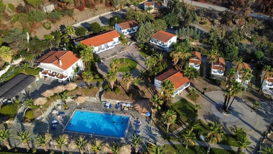 Rokas Village Skhoínos Buitenkant foto